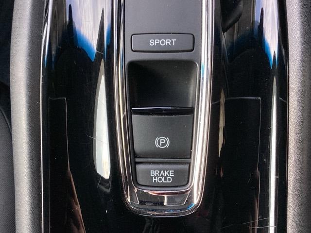 �p�[�L���O�u���[�L�͓d�q����ƂȂ��Ă��܂��B