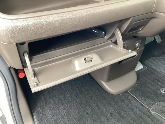 Ｎ－ＢＯＸ Ｌ　ＥＴＣ／純正ナビ／バックモニター／ホンダセンシング　衝突回避支援ブレーキ　Ｉ－ＳＴＯＰ　クリソナ　ドラレコ付　ＰＷ　パワステ　Ｓヒーター　スマ－トキ－　Ｂカメ　地デジＴＶ　ナビ＆ＴＶ　サイドエアバック（51枚目）