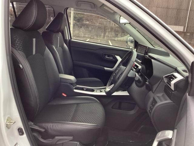 ロッキー プレミアムＧＨＥＶ　ＥＴＣ／メモリーナビ／バックモニター／全周囲カメラ　オートクルーズ　バックカメラ付き　ＵＳＢ接続　盗難防止　地デジ　サイドエアバッグ　Ｄレコ　ＬＥＤライト　ＥＴＣ付　エアバッグ　パワーステアリング（16枚目）