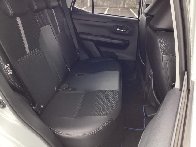 ロッキー プレミアムＧＨＥＶ　ＥＴＣ／メモリーナビ／バックモニター／全周囲カメラ　オートクルーズ　バックカメラ付き　ＵＳＢ接続　盗難防止　地デジ　サイドエアバッグ　Ｄレコ　ＬＥＤライト　ＥＴＣ付　エアバッグ　パワーステアリング（17枚目）