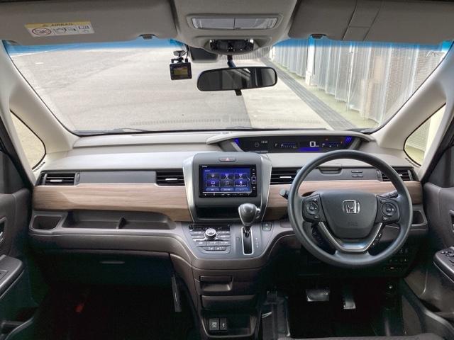 フリード Ｇ・ホンダセンシング　ＬＥＤヘッドライト＋アクティブコーナリングライト　Ｆセグ　ｉストップ　Ｗエアバッグ　パワーウィンドウ　アクティブクルーズコントロール　スマートキ　カラーバックモニター　整備点検記録簿　ＶＳＡ　エアコン（2枚目）