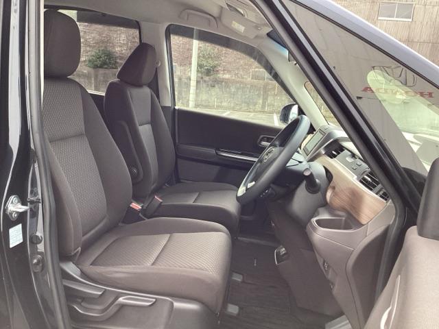 フリード Ｇ・ホンダセンシング　ＬＥＤヘッドライト＋アクティブコーナリングライト　Ｆセグ　ｉストップ　Ｗエアバッグ　パワーウィンドウ　アクティブクルーズコントロール　スマートキ　カラーバックモニター　整備点検記録簿　ＶＳＡ　エアコン（17枚目）