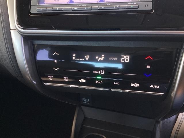 �t���I�[�g�G�A�R���͊�]�̉��x�ݒ�ŕ��̉��x�����ʂ����������ŔN�����K�ł��B