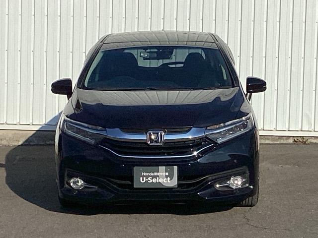 �{�f�B�[�J���[�̓~�b�h�i�C�g�u���[�r�[���E���^���b�N�ł��B