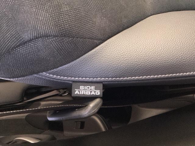 �y�T�C�h�G�A�o�b�N�z���ʂ���̏Փ˂ɂ�������G�A�o�b�O�𑕔��B���S�������܂�܂��B