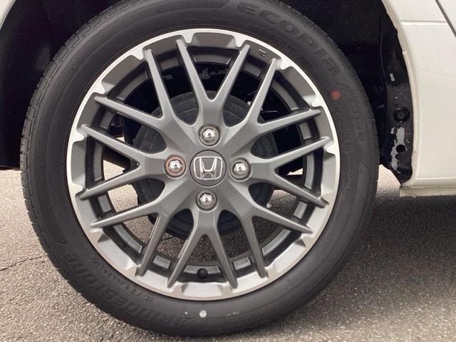 Ｎ－ＯＮＥ プレミアムツアラー　プライムスムースフロントシート　運転席／助手席シートヒーター　パーキングセンサー　ＵＳＢ　クルーズコントロール　ナビＴＶ　エアコン　ＤＶＤ　フルセグＴＶ　パワーステアリング　ドラレコ　エアバッグ（21枚目）