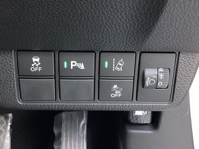 Ｎ－ＯＮＥ プレミアムツアラー　プライムスムースフロントシート　運転席／助手席シートヒーター　パーキングセンサー　ＵＳＢ　クルーズコントロール　ナビＴＶ　エアコン　ＤＶＤ　フルセグＴＶ　パワーステアリング　ドラレコ　エアバッグ（32枚目）