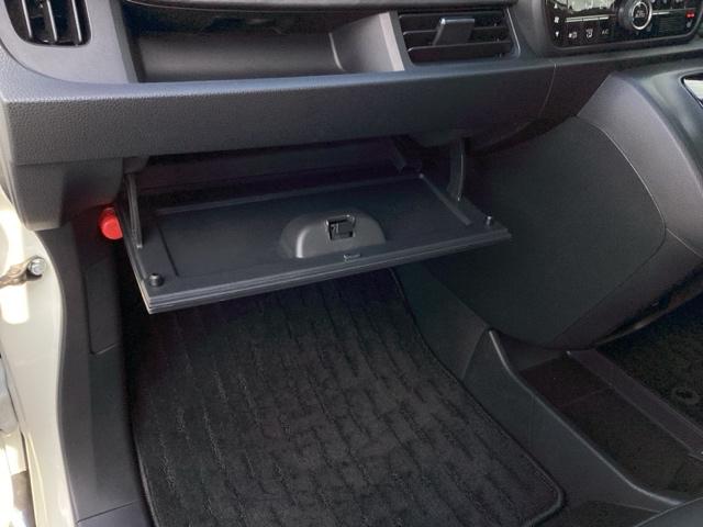 Ｎ－ＯＮＥ プレミアムツアラー　プライムスムースフロントシート　運転席／助手席シートヒーター　パーキングセンサー　ＵＳＢ　クルーズコントロール　ナビＴＶ　エアコン　ＤＶＤ　フルセグＴＶ　パワーステアリング　ドラレコ　エアバッグ（43枚目）