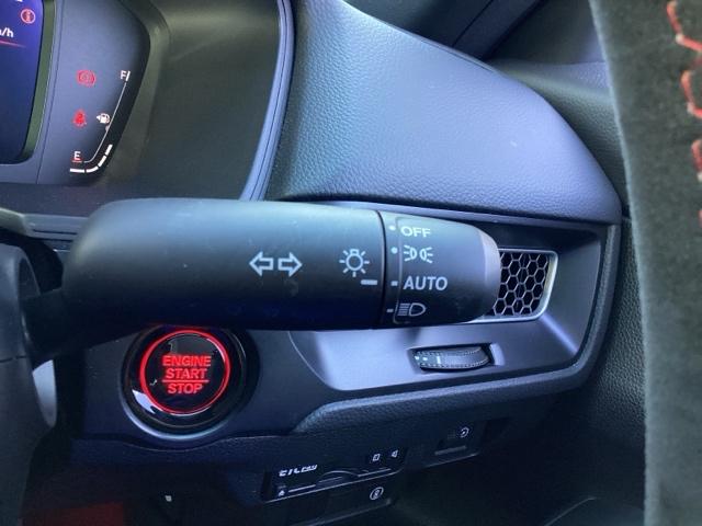 �y�I�[�g���C�g�i�`�t�s�n�j�z�O�̖��邳���V�X�e�������m���āA�����Ńw�b�h���C�g���_�����܂��I�w�b�h���C�g�����Y���h���֗��@�\�ł�