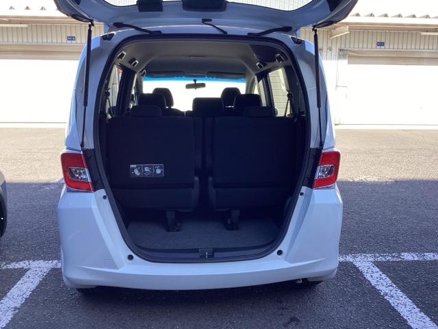 ����ȃe�[���Q�[�g�ł��B���L�A�Ⴂ���ʂő傫�ȉו��̏o�����ꂪ�ȒP�ɂȂ�܂��B	�R���p�N�g�{�f�B�[�Ȃ̂ɁA�׎��͂���ȂɍL�X�I��������ו����ς߂܂���B