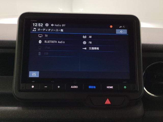 Ｎ－ＢＯＸカスタム ベースグレード　試乗車　メモリーナビ　ドラレコ　ＥＴＣ　ＵＳＢ接続　ＣＭＢＳ　Ｄレコ　ベンチシート　オートエアコン　スマートキ　ＬＥＤ　盗難防止装置　クルコン　バックカメラ　フルセグＴＶ　パワーステアリング　ＥＳＣ（10枚目）