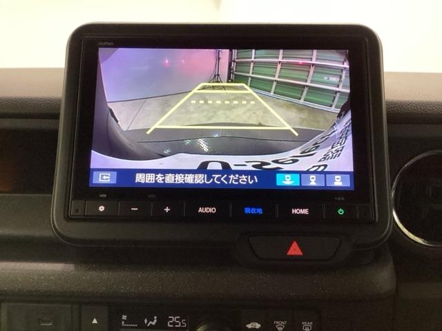 Ｎ－ＢＯＸカスタム ベースグレード　試乗車　メモリーナビ　ドラレコ　ＥＴＣ　ＵＳＢ接続　ＣＭＢＳ　Ｄレコ　ベンチシート　オートエアコン　スマートキ　ＬＥＤ　盗難防止装置　クルコン　バックカメラ　フルセグＴＶ　パワーステアリング　ＥＳＣ（11枚目）