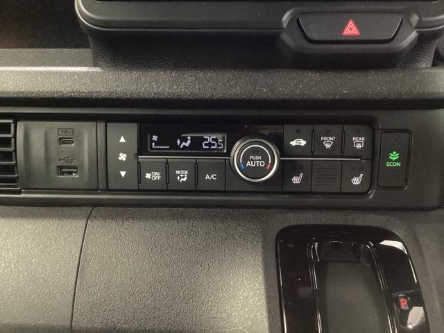 Ｎ－ＢＯＸカスタム ベースグレード　試乗車　メモリーナビ　ドラレコ　ＥＴＣ　ＵＳＢ接続　ＣＭＢＳ　Ｄレコ　ベンチシート　オートエアコン　スマートキ　ＬＥＤ　盗難防止装置　クルコン　バックカメラ　フルセグＴＶ　パワーステアリング　ＥＳＣ（15枚目）