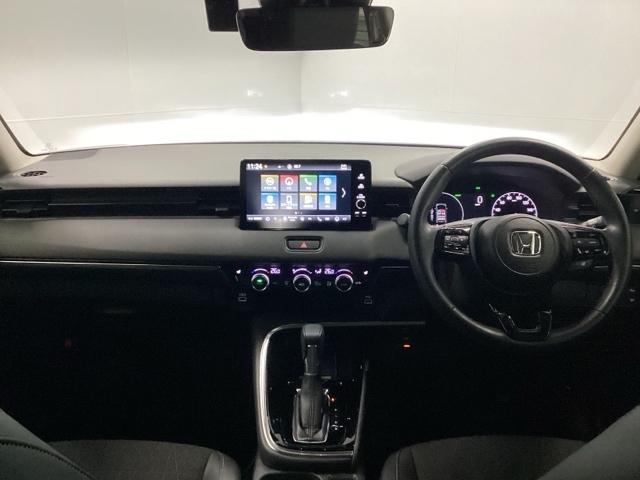 ヴェゼル ｅ：ＨＥＶＺ　メモリーナビ　ドラレコ　ＥＴＣ　リアカメラ　衝突回避支援ブレーキ機能　スマキ　Ｐトランク　フルオートエアコン　Ｄレコ　エアバッグ　両席エアバック　Ｒカメ　パワーウィンドウ　ＬＥＤランプ　ソナー　ＵＳＢ（30枚目）