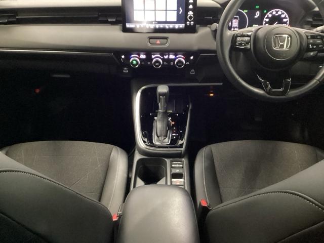 ヴェゼル ｅ：ＨＥＶＺ　メモリーナビ　ドラレコ　ＥＴＣ　リアカメラ　衝突回避支援ブレーキ機能　スマキ　Ｐトランク　フルオートエアコン　Ｄレコ　エアバッグ　両席エアバック　Ｒカメ　パワーウィンドウ　ＬＥＤランプ　ソナー　ＵＳＢ（31枚目）