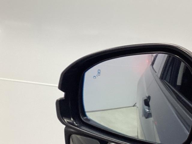 ヴェゼル ｅ：ＨＥＶＺ　メモリーナビ　ドラレコ　ＥＴＣ　リアカメラ　衝突回避支援ブレーキ機能　スマキ　Ｐトランク　フルオートエアコン　Ｄレコ　エアバッグ　両席エアバック　Ｒカメ　パワーウィンドウ　ＬＥＤランプ　ソナー　ＵＳＢ（39枚目）