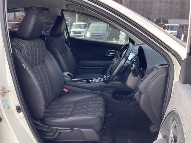 ヴェゼル ハイブリッドＺ　運転席／助手席シートヒーター　あんしんパッケージ　Ｒカメ　スマキー　ＬＥＤランプ　ＥＴＣ付　ＵＳＢ　整備記録簿　シ－トヒ－タ－　サイドカーテンエアバック　運転席助手席エアバッグ　ＶＳＡ　キーフリ（16枚目）