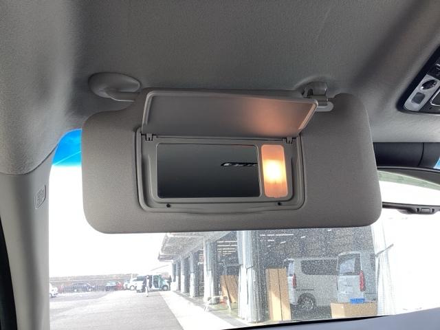 ヴェゼル ハイブリッドＺ　運転席／助手席シートヒーター　あんしんパッケージ　Ｒカメ　スマキー　ＬＥＤランプ　ＥＴＣ付　ＵＳＢ　整備記録簿　シ－トヒ－タ－　サイドカーテンエアバック　運転席助手席エアバッグ　ＶＳＡ　キーフリ（41枚目）