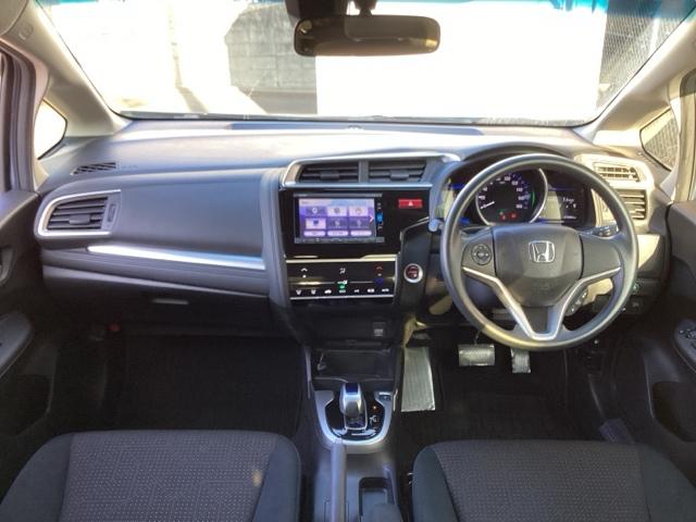 フィットハイブリッド Fパッケージコンフォートエディション 運転席/助手席シートヒーター/あんしんパッケージ 地デジフルセグ カーテンエアバッグ セキュリティアラーム ナビTV リアカメラ ETC車載器 エアコン スマートキー アイドリングストップ キーレス(2枚目)