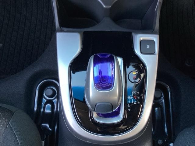 フィットハイブリッド Fパッケージコンフォートエディション 運転席/助手席シートヒーター/あんしんパッケージ 地デジフルセグ カーテンエアバッグ セキュリティアラーム ナビTV リアカメラ ETC車載器 エアコン スマートキー アイドリングストップ キーレス(24枚目)