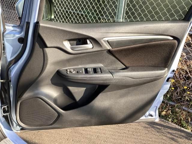 フィットハイブリッド Fパッケージコンフォートエディション 運転席/助手席シートヒーター/あんしんパッケージ 地デジフルセグ カーテンエアバッグ セキュリティアラーム ナビTV リアカメラ ETC車載器 エアコン スマートキー アイドリングストップ キーレス(35枚目)