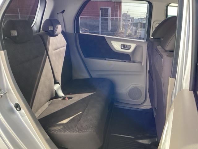 N-WGN Gコンフォートパッケージ CDオーディオ/シートヒーター 横滑り防止システム スマートキー オートエアコン ベンチシート カーテンエアバッグ パワステ キーレスエントリー 運転席エアバッグ ABS パワーウィンドウ(17枚目)