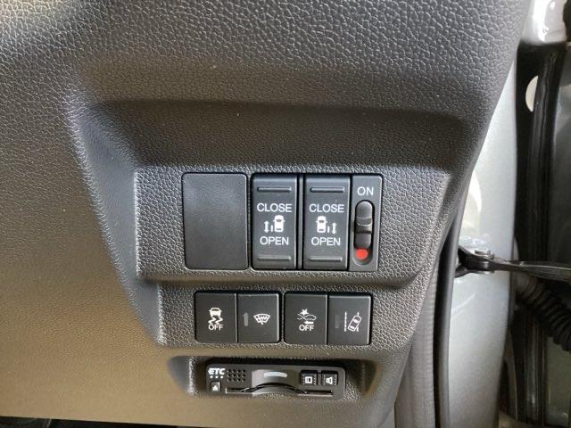 �p���[�X���C�h�h�A�̊J�̓X�}�[�g�L�[�̃����R����h�A�m�u�͖ܘ_�A�^�]�ȑ��̃X�C�b�`����ł��J���ł��A���S�E�ȒP�ł��B