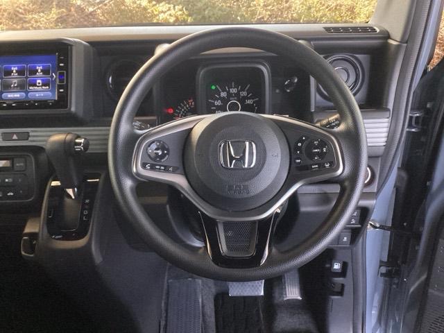 ��ɂȂ��ފ��o�̃X�e�A�����O�ł��B�����S�n�A�f�U�C�����A���쐫�ɂ���������A�C�e���ł��B