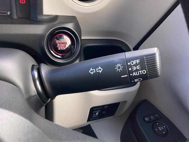 Ｎ－ＢＯＸ ベースグレード　運転席＆助手席シートヒーター／ＨｏｎｄａＣＯＮＮＥＣＴｆｏｒＧａｔｈｅｒｓ＋ナビ装着用スペシャルパッケージ　アイスト　１オナ　セキュリティアラーム　地デジＴＶ　キーレスエントリー　前席シートヒーター（29枚目）