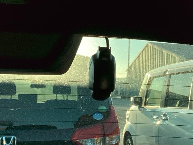 Ｎ－ＯＮＥ ＲＳ　ラックススウェードＸジャージフロントシート／運転席／助手席シートヒーター　ＵＳＢポート　地デジＴＶ　Ｒカメ　イモビライザー　Ｄレコ　シートＨ　ＶＳＡ　ＬＥＤライト　スマキー　キーフリー　ＡＢＳ　ＡＡＣ（14枚目）