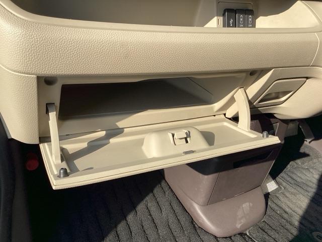 Ｎ－ＢＯＸ Ｇ・Ｌホンダセンシング　ナビ装着用スペシャルパッケージ＋ＥＴＣ車載器　ベンチＳ　スマートキープッシュスタート　Ｄレコ　両側スライド片側電動　ＤＶＤ可　ＰＳ　ＵＳＢ接続　キーフリー　フルセグＴＶ　コーナーソナー　ＬＥＤ　ＡＢＳ（48枚目）