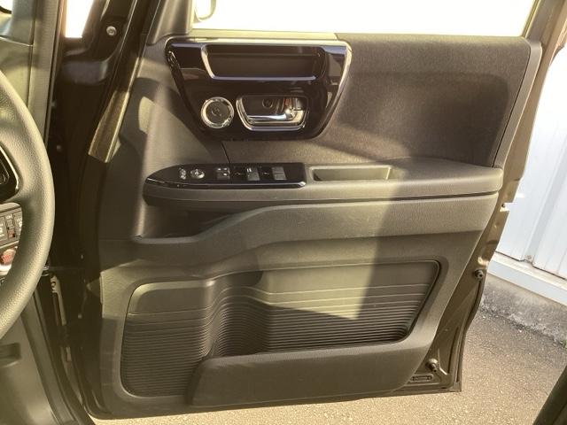 Ｎ－ＢＯＸ Ｌ　ＥＴＣ／純正ナビ／バックモニター／ホンダセンシング　ＵＳＢ入力　ＤＶＤ視聴可能　ＬＥＤランプ　シートヒータ　運転席エアバッグ　イモビライザー　キーフリー　両側スライドドア　Ｒカメ　パワーウインドウ（36枚目）