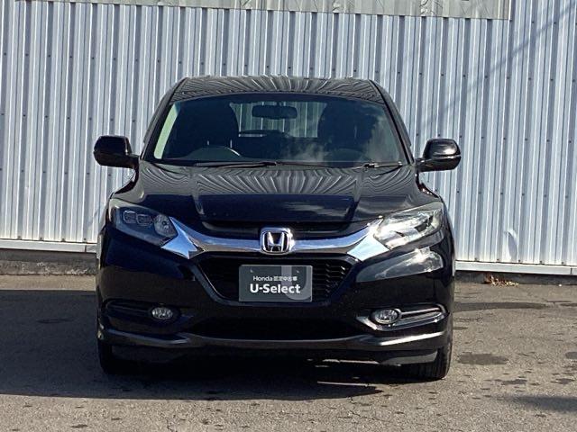 ヴェゼル ハイブリッドＸ・ホンダセンシング　ＬＥＤヘッドライト／ハロゲンフォグライト　地デジＴＶ　アクティブクルーズコントロール　リアカメラ　サイドカーテンエアバック　スマートキープッシュスタート　ＵＳＢポート　横滑り防止機能　ＤＶＤ再生（6枚目）