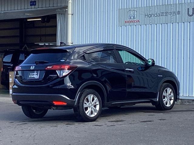 ヴェゼル ハイブリッドＸ・ホンダセンシング　ＬＥＤヘッドライト／ハロゲンフォグライト　地デジＴＶ　アクティブクルーズコントロール　リアカメラ　サイドカーテンエアバック　スマートキープッシュスタート　ＵＳＢポート　横滑り防止機能　ＤＶＤ再生（8枚目）