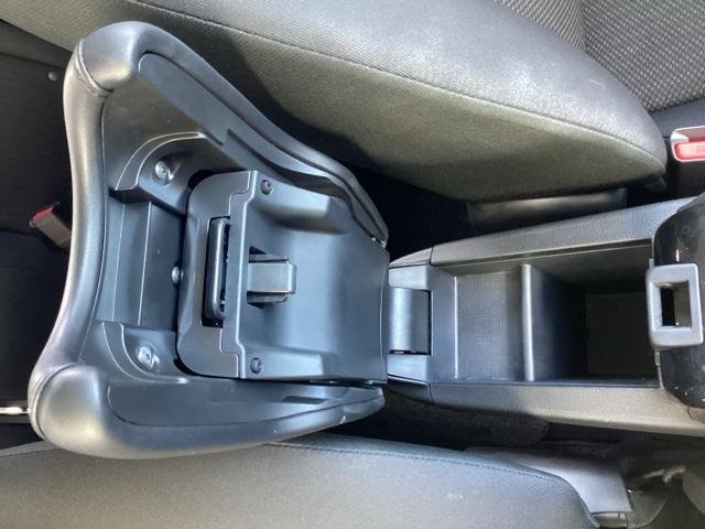 ヴェゼル ハイブリッドＸ・ホンダセンシング　ＬＥＤヘッドライト／ハロゲンフォグライト　地デジＴＶ　アクティブクルーズコントロール　リアカメラ　サイドカーテンエアバック　スマートキープッシュスタート　ＵＳＢポート　横滑り防止機能　ＤＶＤ再生（24枚目）