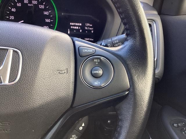 ヴェゼル ハイブリッドＸ・ホンダセンシング　ＬＥＤヘッドライト／ハロゲンフォグライト　地デジＴＶ　アクティブクルーズコントロール　リアカメラ　サイドカーテンエアバック　スマートキープッシュスタート　ＵＳＢポート　横滑り防止機能　ＤＶＤ再生（26枚目）