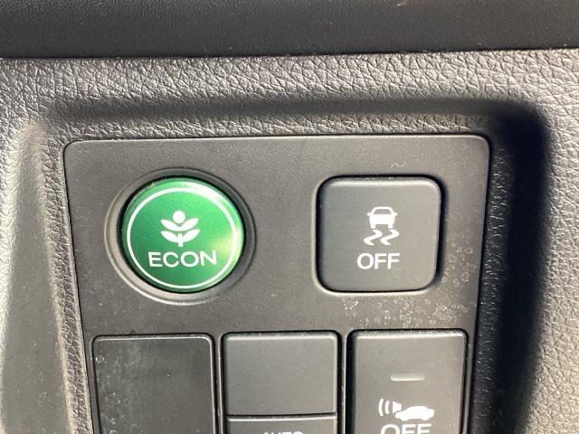 ヴェゼル ハイブリッドＸ・ホンダセンシング　ＬＥＤヘッドライト／ハロゲンフォグライト　地デジＴＶ　アクティブクルーズコントロール　リアカメラ　サイドカーテンエアバック　スマートキープッシュスタート　ＵＳＢポート　横滑り防止機能　ＤＶＤ再生（28枚目）