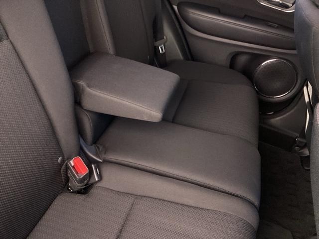 ヴェゼル ハイブリッドＸ・ホンダセンシング　ＬＥＤヘッドライト／ハロゲンフォグライト　地デジＴＶ　アクティブクルーズコントロール　リアカメラ　サイドカーテンエアバック　スマートキープッシュスタート　ＵＳＢポート　横滑り防止機能　ＤＶＤ再生（35枚目）