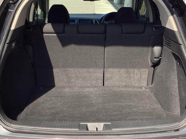 ヴェゼル ハイブリッドＸ・ホンダセンシング　ＬＥＤヘッドライト／ハロゲンフォグライト　地デジＴＶ　アクティブクルーズコントロール　リアカメラ　サイドカーテンエアバック　スマートキープッシュスタート　ＵＳＢポート　横滑り防止機能　ＤＶＤ再生（36枚目）