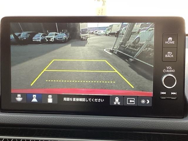 �֗��ȂR�r���[�؂�ւ��A�K�C�h���\���t���̃o�b�N�J�����ł��B��ގ��A����̎��E���T�|�[�g���܂�