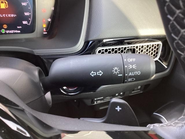 �y�I�[�g���C�g�i�`�t�s�n�j�z�O�̖��邳���V�X�e�������m���āA�����Ńw�b�h���C�g���_�����܂��B�w�b�h���C�g���Y���h���֗��@�\�ł�