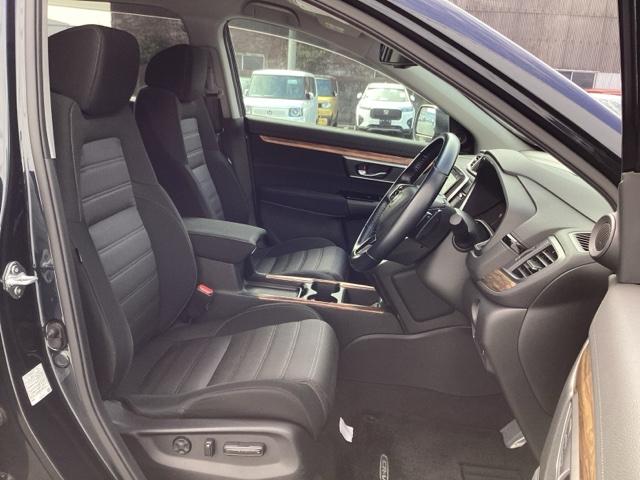 �t�����g�͉^�]�ȂƏ���Ȃ��ʁX�̍L�X�Ƃ����Z�p���[�g�V�[�g�ł��A�^�]�Ȃ́A�����𒲐��ł���n�C�g�A�W���X�^�[�t���ł��B