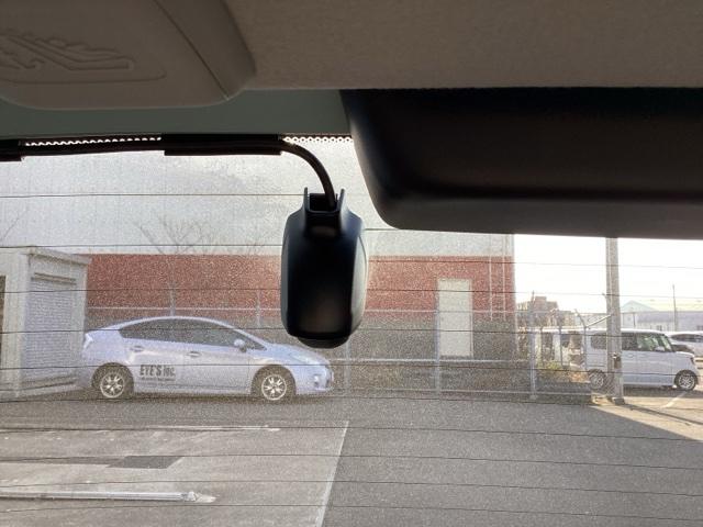 �h���C�u���R�[�_�[�̉摜�ł��I������������蓯���^��B�t�����g�Ɠ��l�ɉ摜�������ŕۑ�����̂ň��S�ł�