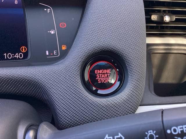 �Ԃ��ۂ��{�^���������āA�G���W���X�^�[�g���\�ȃv�b�V���G���W���X�^�[�g�V�X�e���ł��I��x��������炱�̑������K���i�ɂȂ��Ă��܂��܂��B