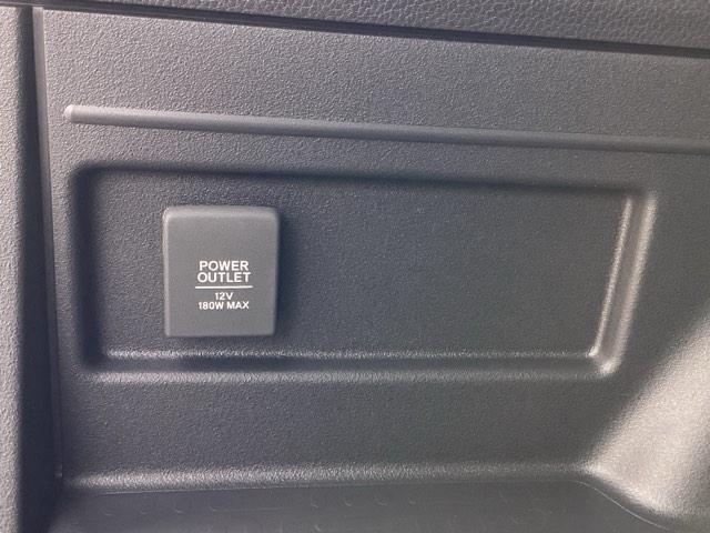 �g�����N���[���ɂ��A�N�Z�T���[�\�P�b�g�i�d���\�P�b�g�j������܂��B