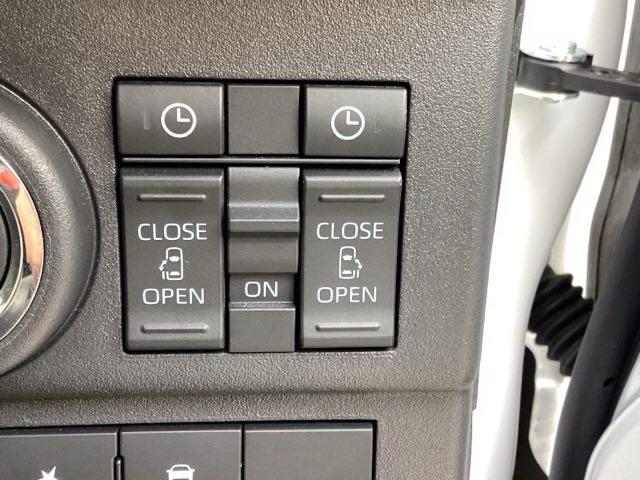 �d���X���C�h�h�A�̑��암���ł��B���A�h�A�͍��E�Ƃ��ɓd���X���C�h�h�A�ɂȂ��Ă��܂�