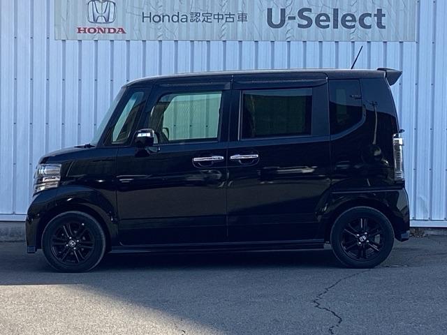 Ｎ－ＢＯＸカスタム ＧＳＳブラックスタイルパッケージ　ＥＴＣ／純正ナビ／バックモニター　リアカメラ　スマートキー　シートヒータ　フルセグＴＶ　ＡＢＳ　横滑り防止機能　ナビＴＶ　キーフリー　ベンチシート　パワステ　カーテンエアバック　セキュリティー　ＰＷ（10枚目）