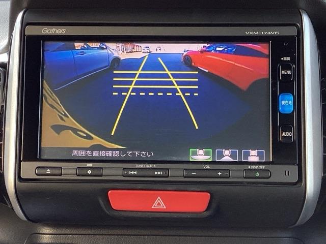 Ｎ－ＢＯＸカスタム ＧＳＳブラックスタイルパッケージ　ＥＴＣ／純正ナビ／バックモニター　リアカメラ　スマートキー　シートヒータ　フルセグＴＶ　ＡＢＳ　横滑り防止機能　ナビＴＶ　キーフリー　ベンチシート　パワステ　カーテンエアバック　セキュリティー　ＰＷ（12枚目）