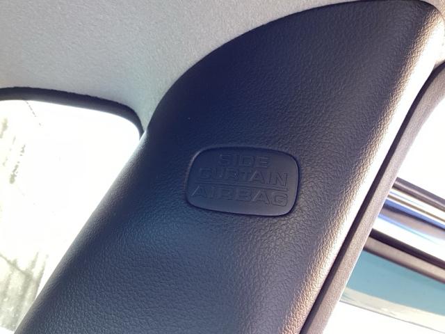 Ｎ－ＢＯＸカスタム ＧＳＳブラックスタイルパッケージ　ＥＴＣ／純正ナビ／バックモニター　リアカメラ　スマートキー　シートヒータ　フルセグＴＶ　ＡＢＳ　横滑り防止機能　ナビＴＶ　キーフリー　ベンチシート　パワステ　カーテンエアバック　セキュリティー　ＰＷ（33枚目）