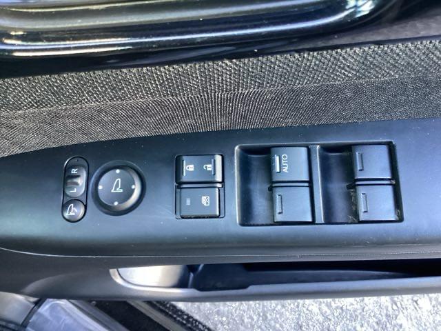 Ｎ－ＢＯＸカスタム ＧＳＳブラックスタイルパッケージ　ＥＴＣ／純正ナビ／バックモニター　リアカメラ　スマートキー　シートヒータ　フルセグＴＶ　ＡＢＳ　横滑り防止機能　ナビＴＶ　キーフリー　ベンチシート　パワステ　カーテンエアバック　セキュリティー　ＰＷ（37枚目）